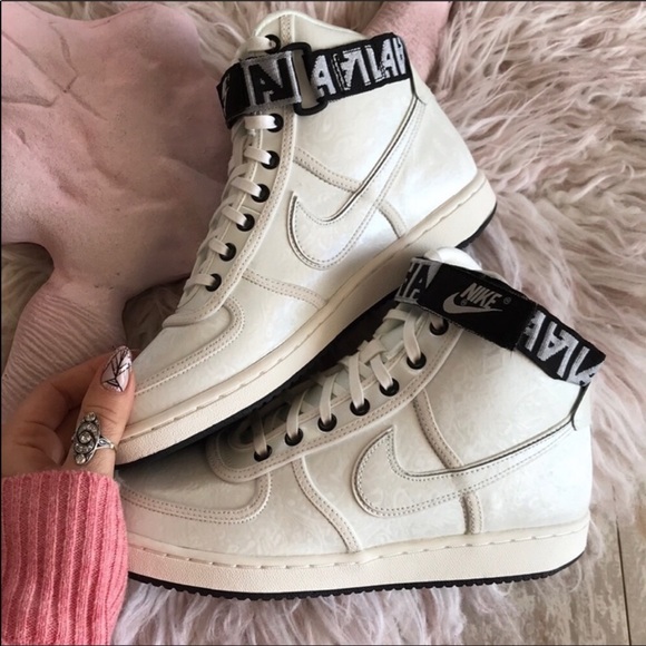 nike vandal lx